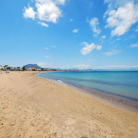 142 Aquamarinas F-14