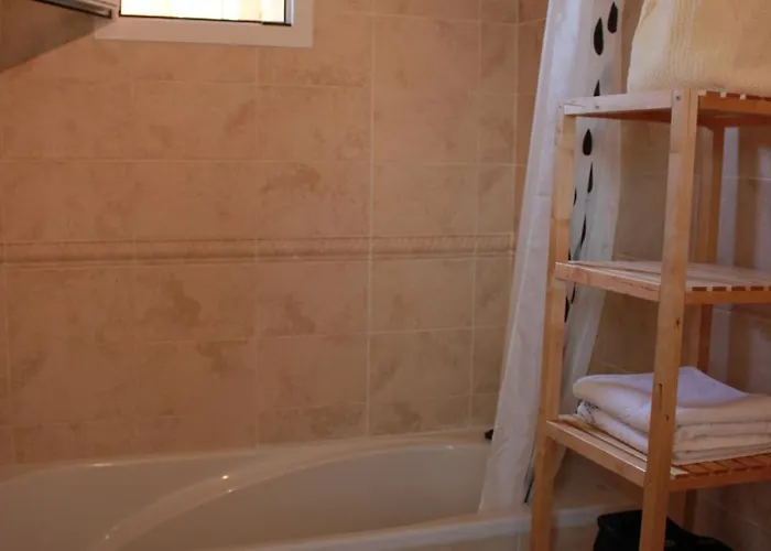 142 Aquamarinas F-14 Apartament