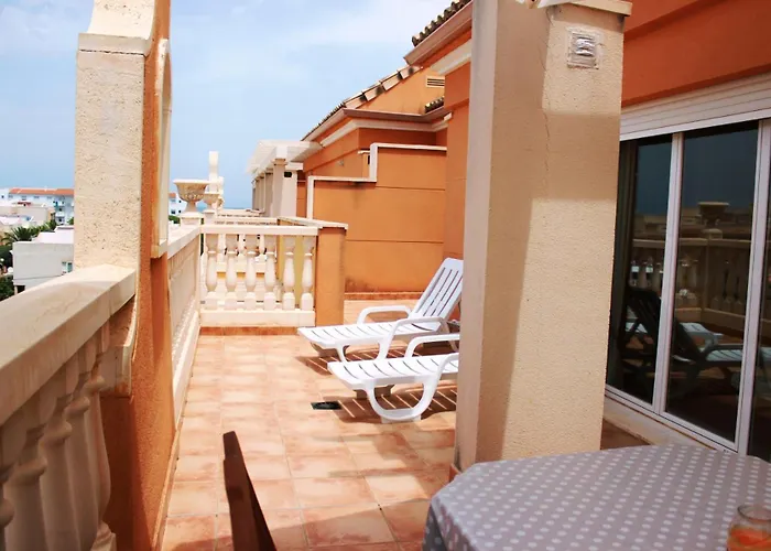 142 Aquamarinas F-14 Denia