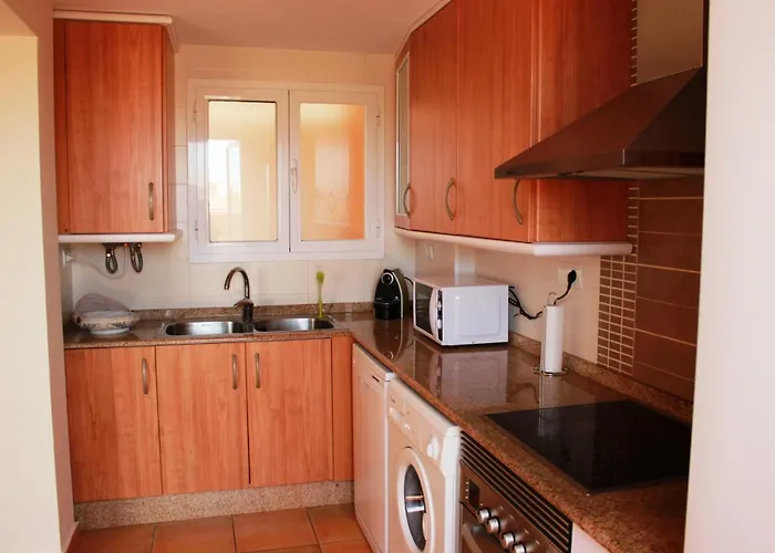 아파트 142 Aquamarinas F-14 *