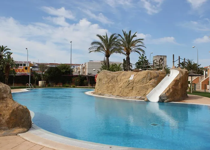 아파트 142 Aquamarinas F-14 *